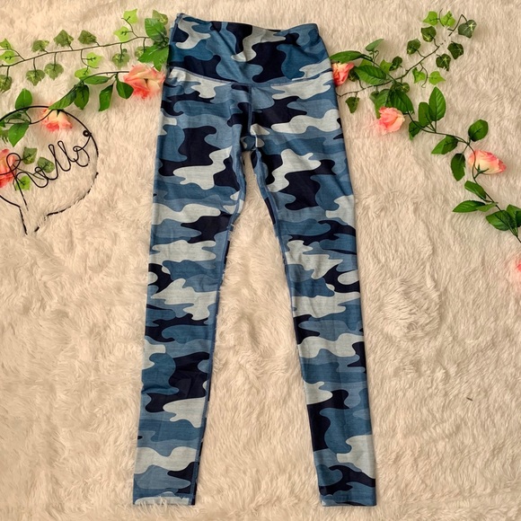 Reebok Pants - Reebok • Blue Camo Leggings